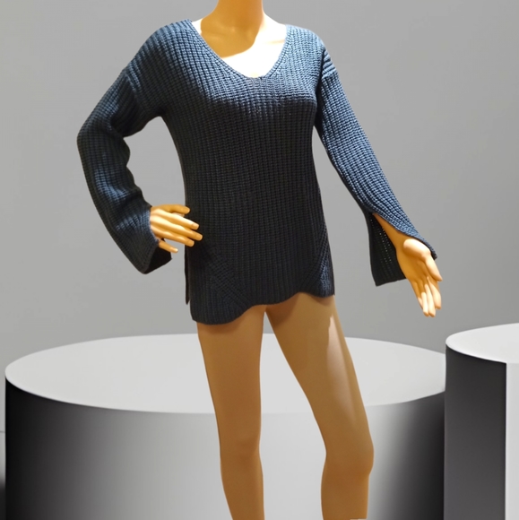 π₯ Pink Rose Women's Long Sleeve Open-back Knit Sweater - Picture 2 of 16